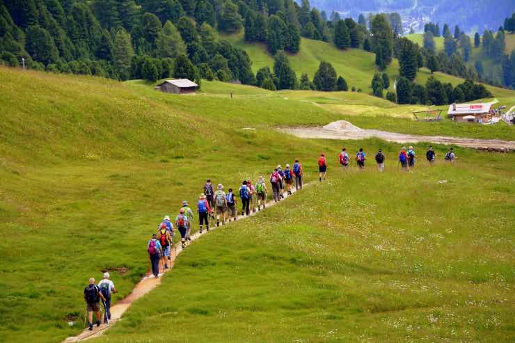 Una camminata in montagna