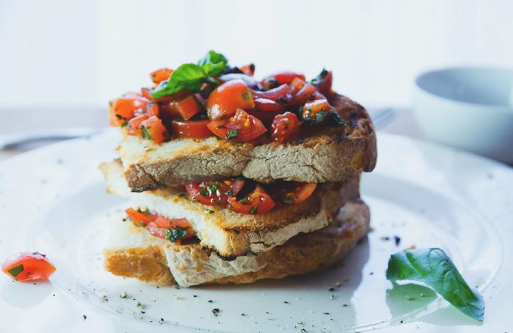 Bruschetta di pomodoro