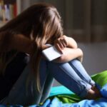 L'OMS chiede l'introduzione di regole nel mondo digitale per la salute mentale dei giovani