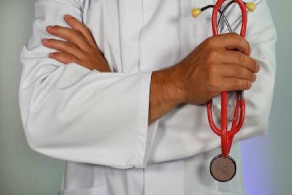 Un medico