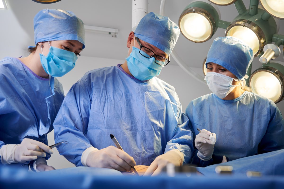 Stop alla chirurgia estetica in Cina 