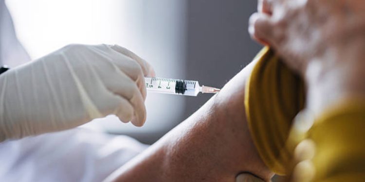 Vaccino mRna contro Covid e influenza